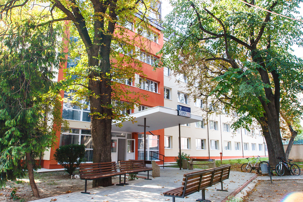 În atenţia candidaţilor admişi (anul I de studiu, licenţă şi master) care şi-au confirmat locul prin înmatriculare şi care doresc CAZARE în căminele UAIC 