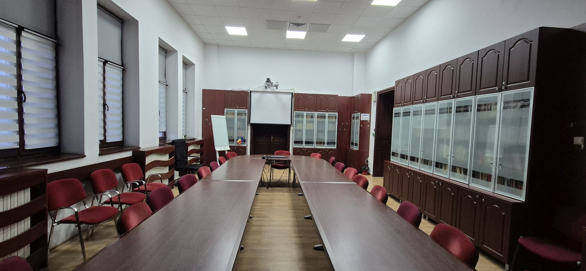 Corp A UAIC, Bulevardul Carol I, nr. 11, Sala Vespasian Pella  (susținere rapoarte de cercetare, referate, cursuri, activități îndrumare etc.)  1