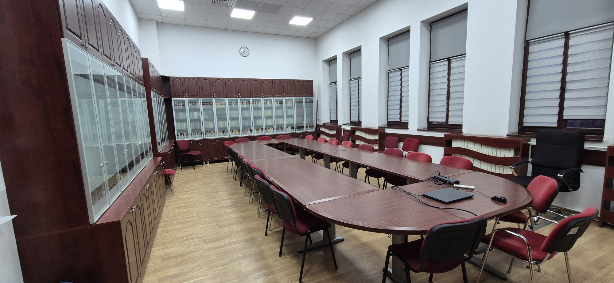 Corp A UAIC, Bulevardul Carol I, nr. 11, Sala Vespasian Pella  (susținere rapoarte de cercetare, referate, cursuri, activități îndrumare etc.)  2